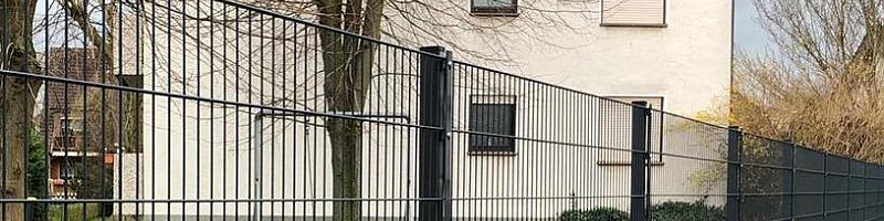 M_4zu1_Doppelstabmatte-Light-2510mm-zaun-tore-eu-587 (1)