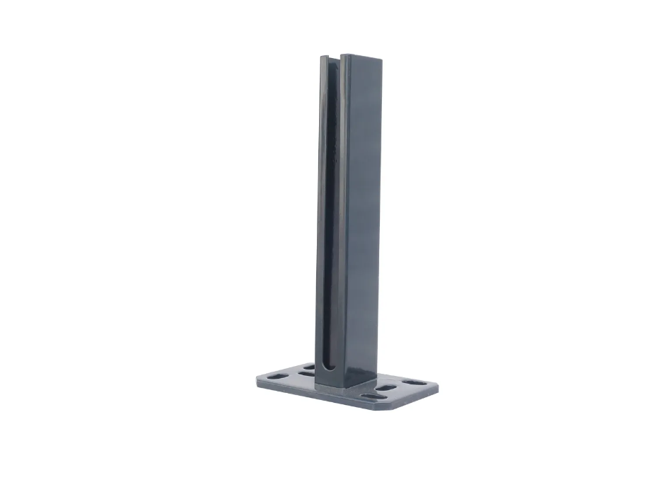 Fußplatte bis 1,8m Zaunhöhe 150x100mm in anthrazitgrau Fußplatte bis 1,8m Zaunhöhe 150x100mm in anthrazitgrau